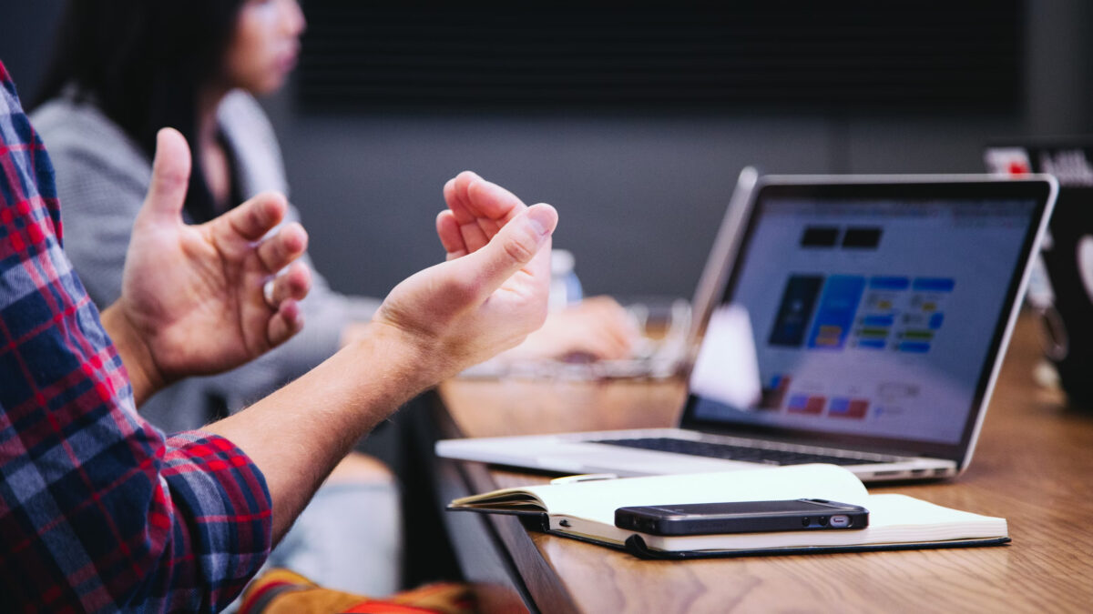 Hr solutions software company proposing online leave management system